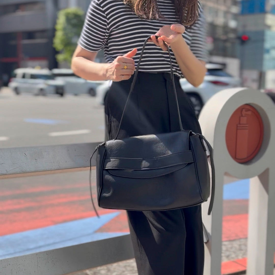 Postino Black 着用イメージ | seloah