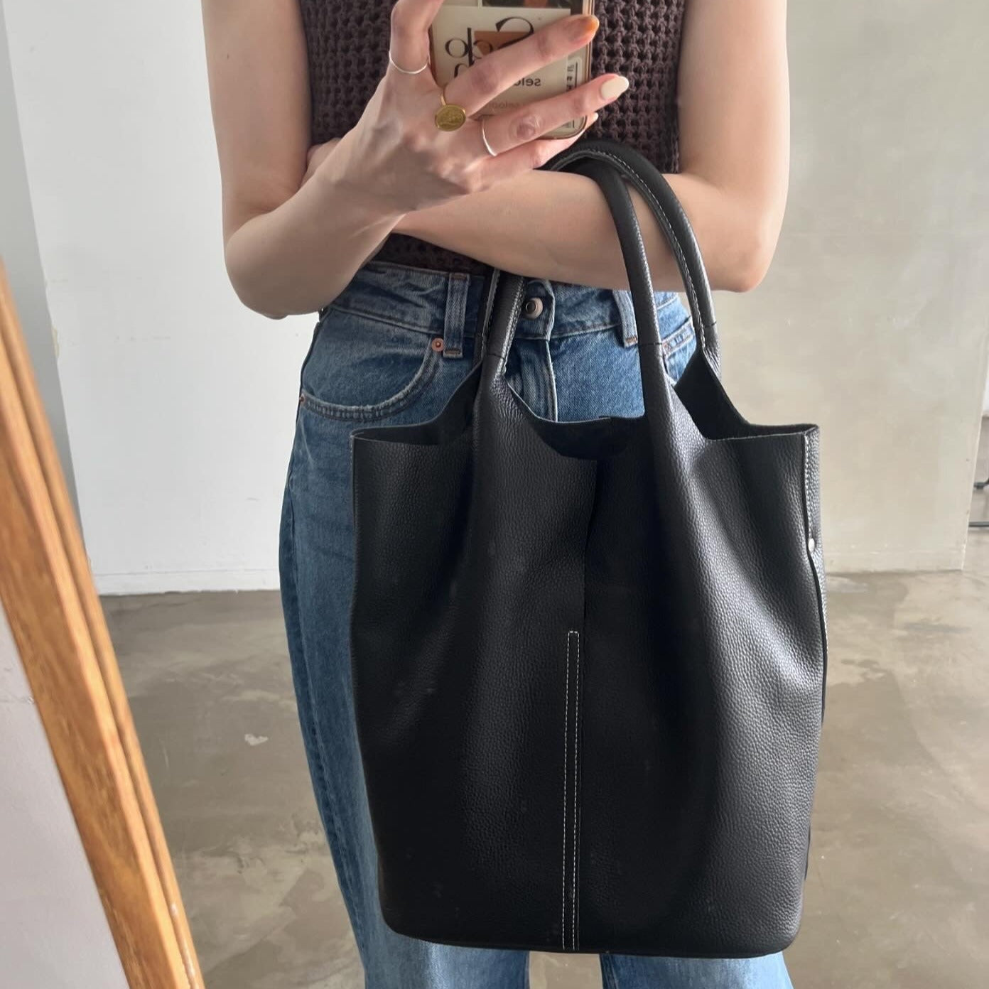 Slit tote bag(Black)