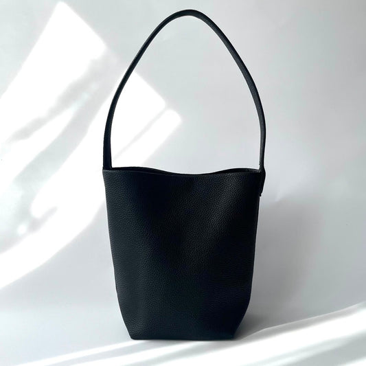 Bucket bag