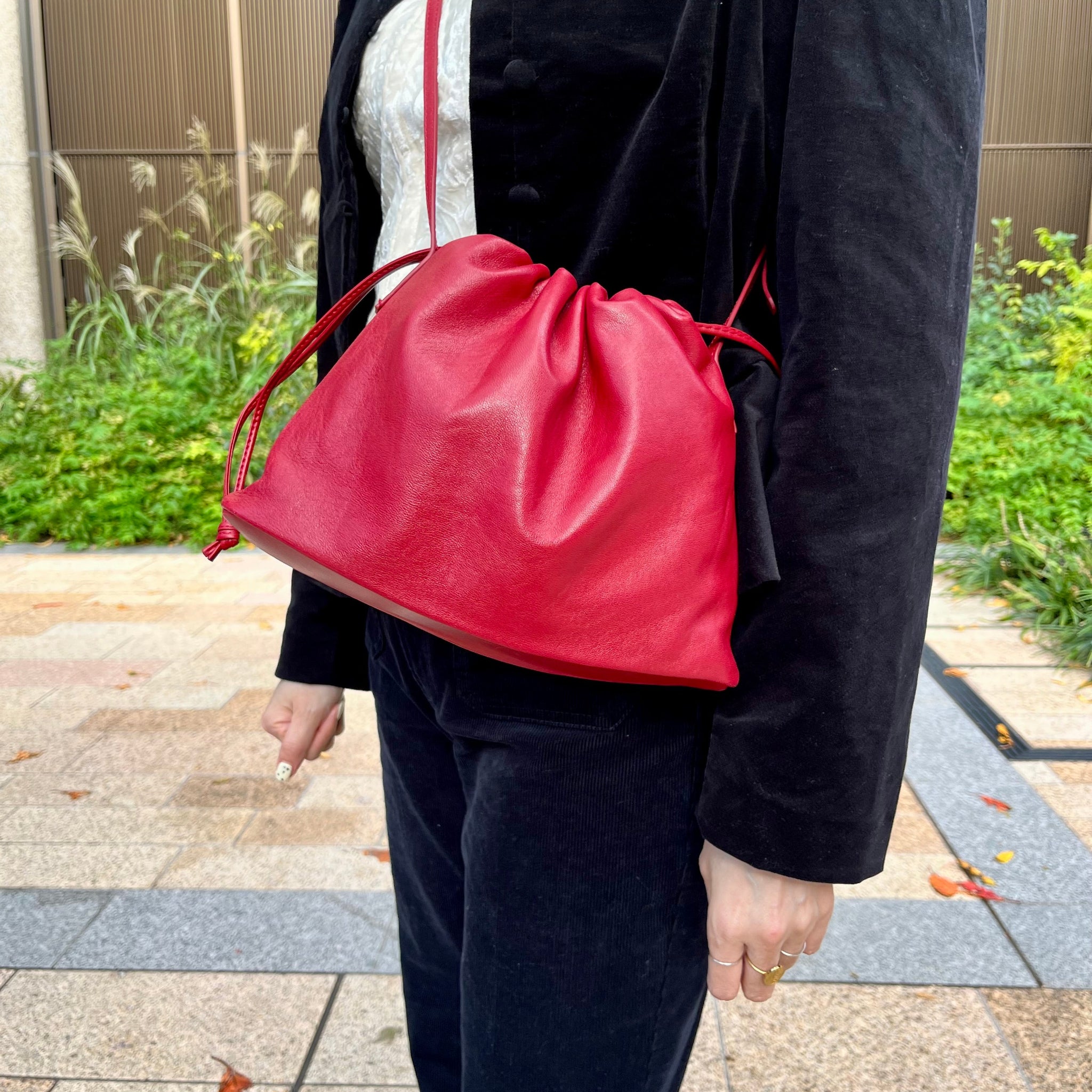 HANA(Red)｜本革巾着バッグ 大人女性向け | seloah