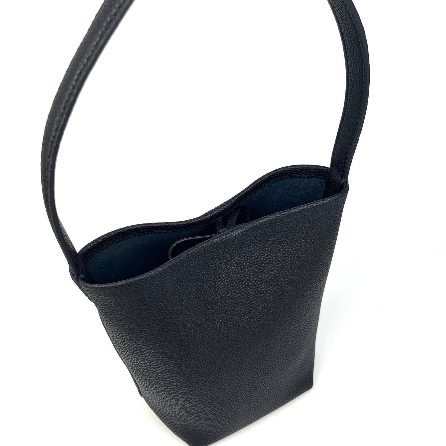 Bucket bag