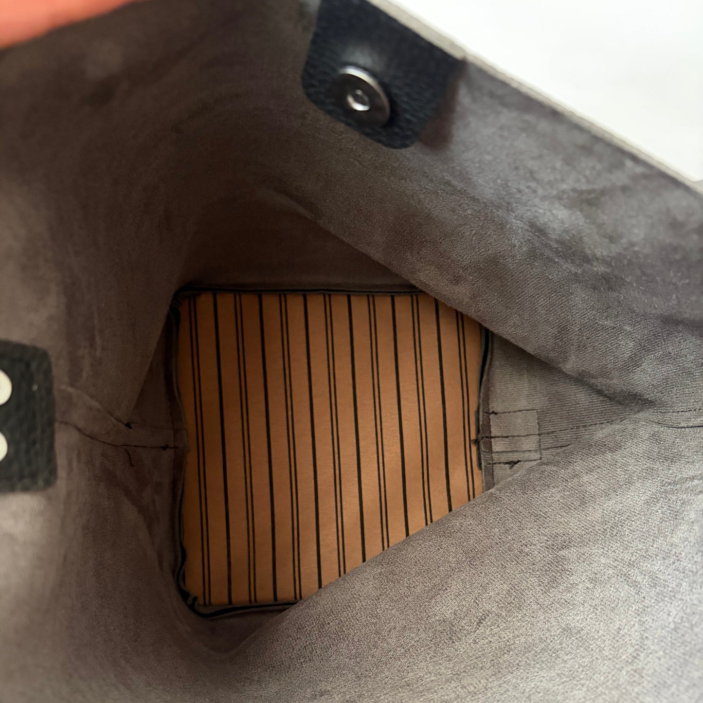 Bibi (予約受注販売中)