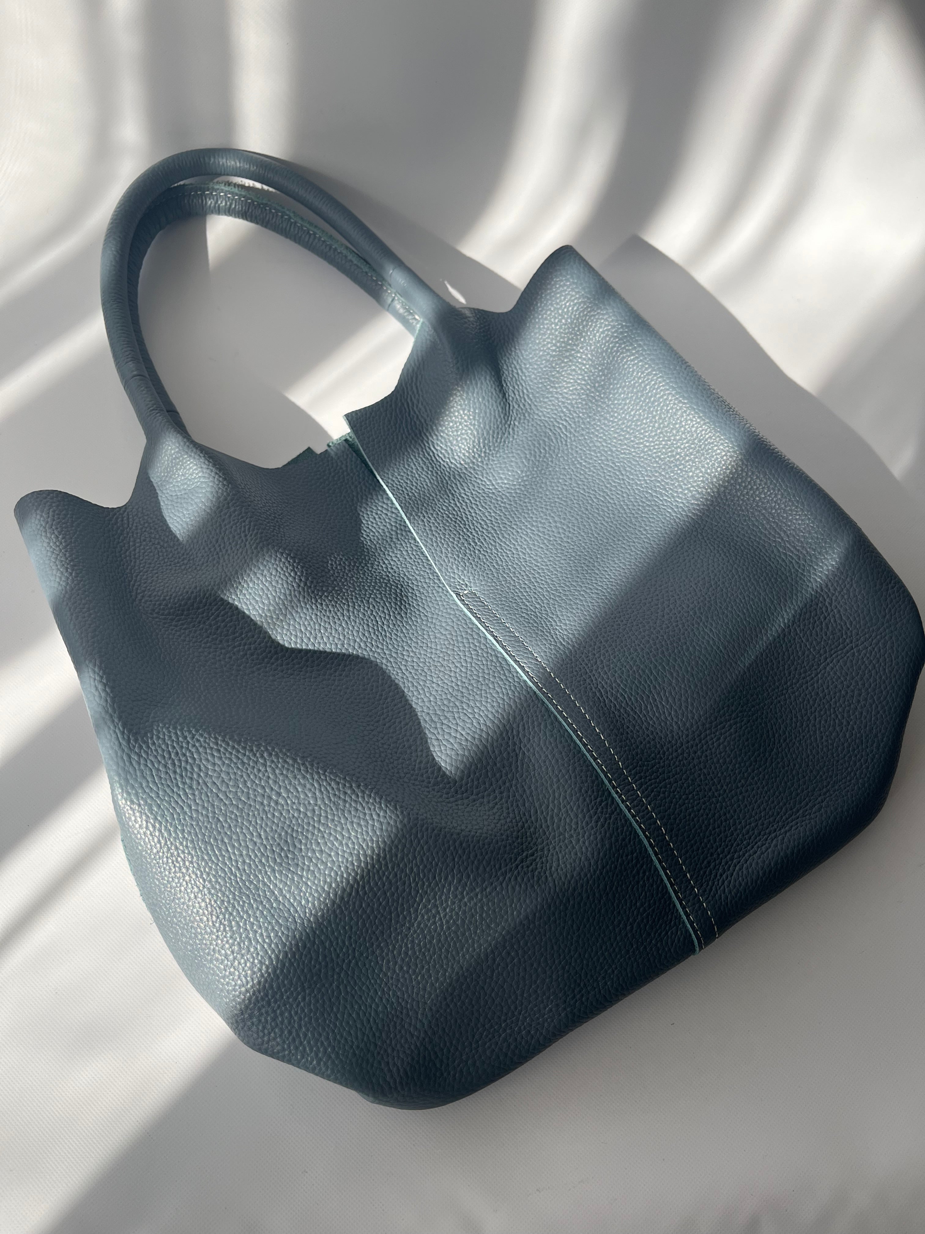 Slit tote bag(Blue gray) – seloah