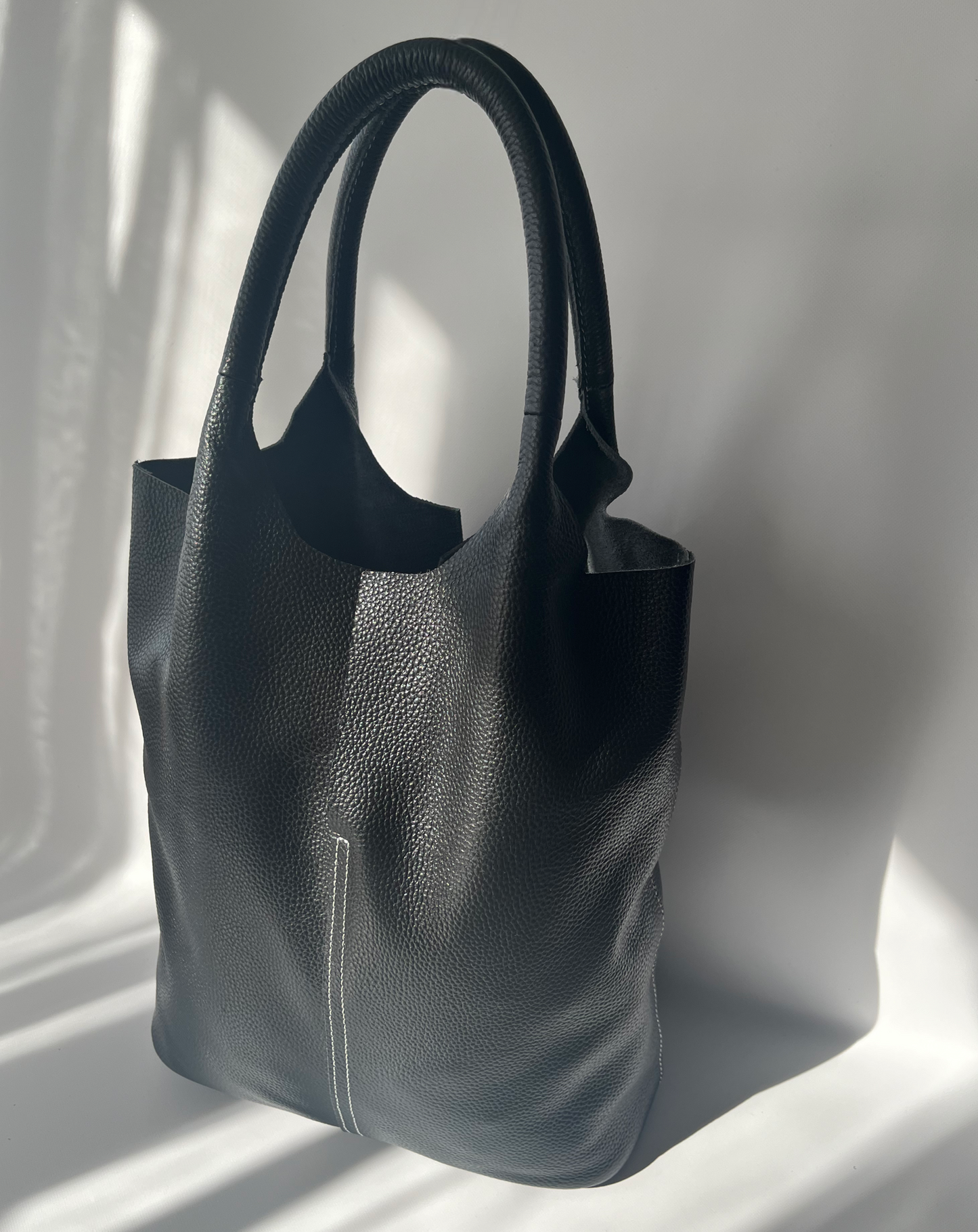 Slit tote bag(Black)