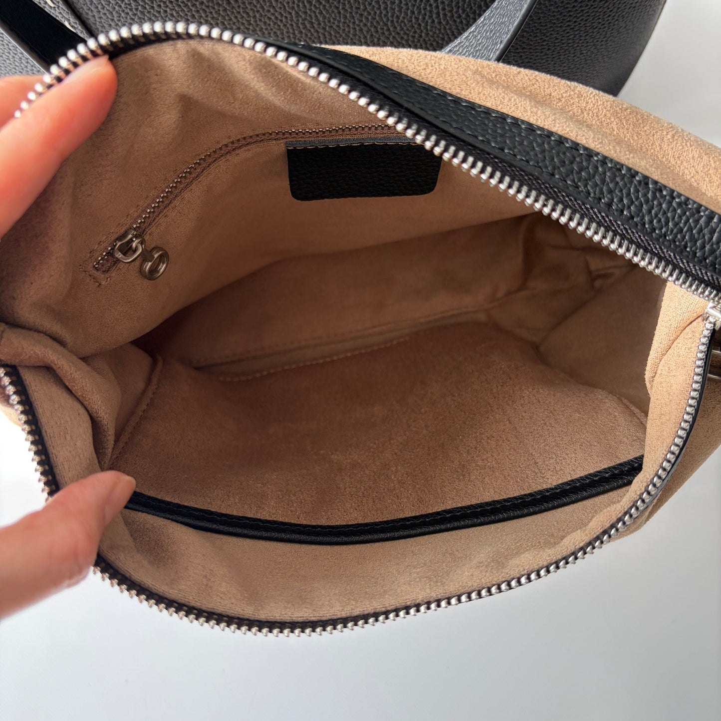 Libre 本革トートバッグ インナーポーチ内部 | seloah