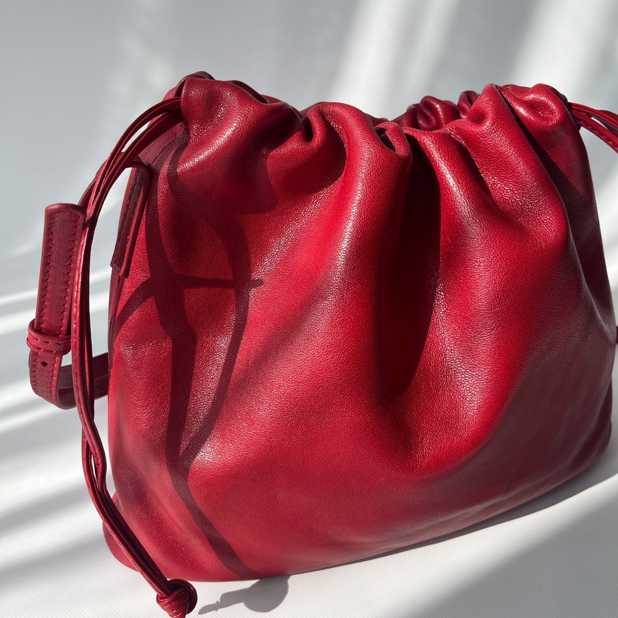 HANA(Red)｜本革巾着バッグ 大人女性向け | seloah
