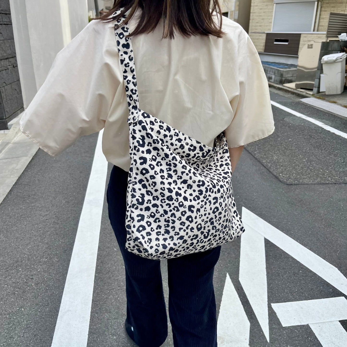 Lit shoulder(Leopard)